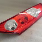 Renault Kangoo II aizmugurējais bremžu lukturis pa labi 8200419945 Aizmugurējais lukturis pa labi
