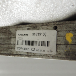 Oriģināls starpdzesētājs VOLVO C30 C70 II S40 II V40, V50 1.6D/2.0D 01.04-