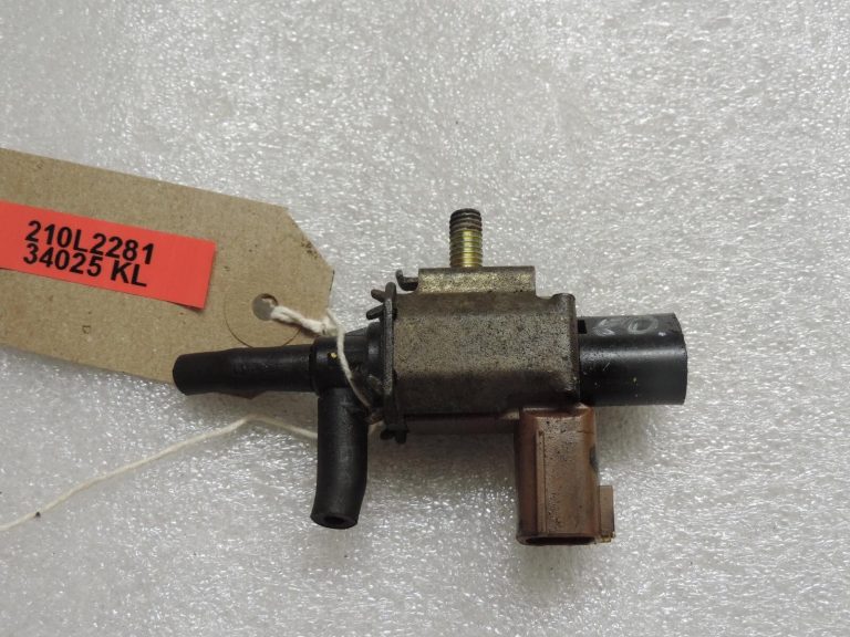 Mazda 6 GG GY MPV Nissan X Trail T30 Vakuuma vārsts K5T46573 K5T46591 Solenoīds