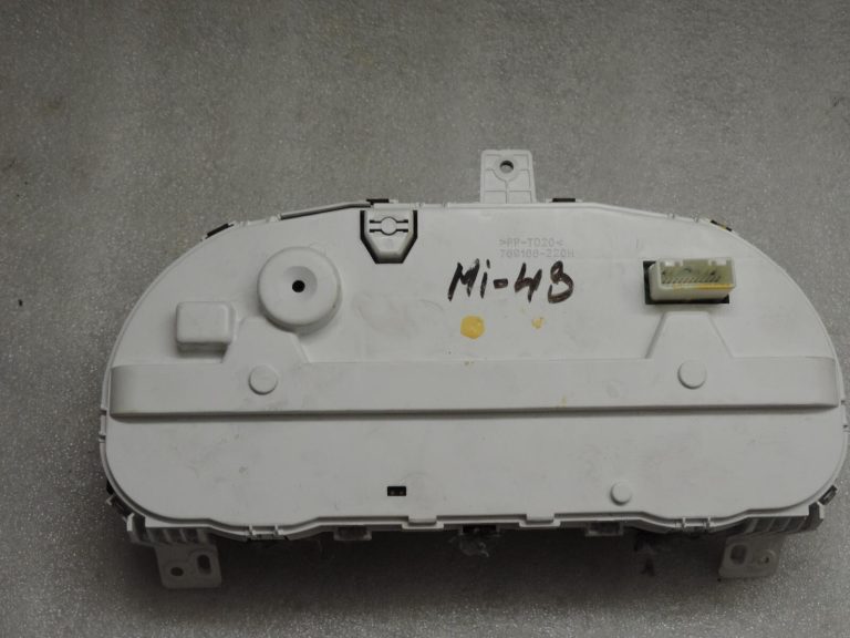 Citroen C Crosser Mitsubishi Outlander II MILEN spidometra mērinstrumentu panelis