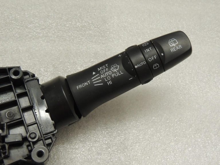 Mitsubishi Outlander III stūres kolonnas slēdzis Combi slēdzis 8617A013 SWITCH