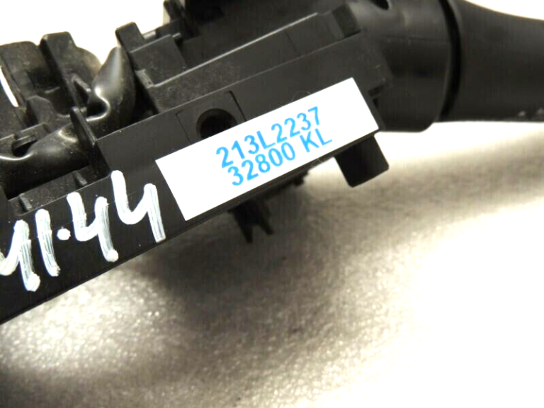 Mitsubishi Outlander III stūres kolonnas slēdzis Combi slēdzis 8617A013 SWITCH