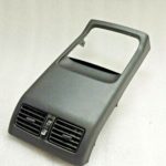 Nissan X-Trail T31 aizmugurējās centrālās konsoles ventilācijas atveres Centrālās konsoles aizmugurējās ventilācijas atveres