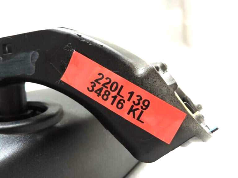 BMW E32 E32 E34 E38 E39 E39 E46 E53 E60 E61 E61 E65 E83 E90 E91 iekšējais atpakaļskata spogulis