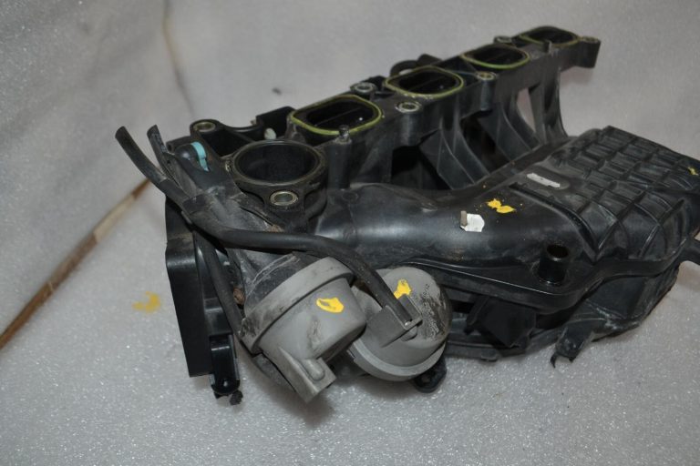 Oriģinālais 1.8 2.0 ieplūdes kolektors Volvo S40 V50 V70 Ford Focus C-Max Mondeo S-Max