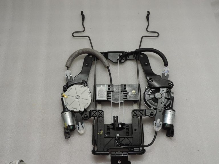Audi A3 Q5 8R SQ5 A4 A5 A6 A7 4G Skursteņu balsts ar regulēšanas motoru 5N0881880G