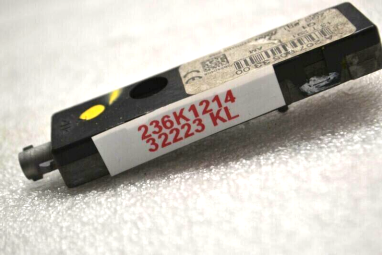 Mercedes E klases W207 antenas pastiprinātājs A2079053300 Antenas pastiprinātājs