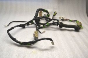 Lexus RX450H Durvju elektroinstalācijas instalācija priekšējā kreisā 82152-48450 8215248450