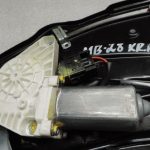 Mercedes A207 W207 C207 E klases kabriolets Aizmugurējais kreisais loga regulators A2076701903