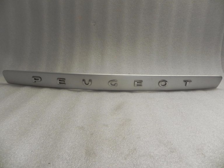 Peugeot 308 SW Aizmugurējo durvju rokturis ar mikroslēdzeni 8742T4