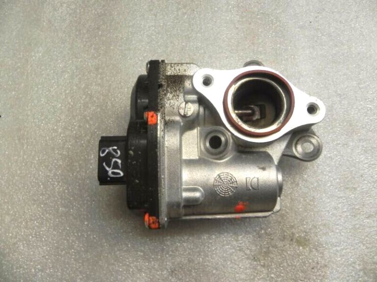 AS NEW ! 8Tkm Original 1.5 dCi EGR VALVE priekš Renault Dacia Nissan Mercedes