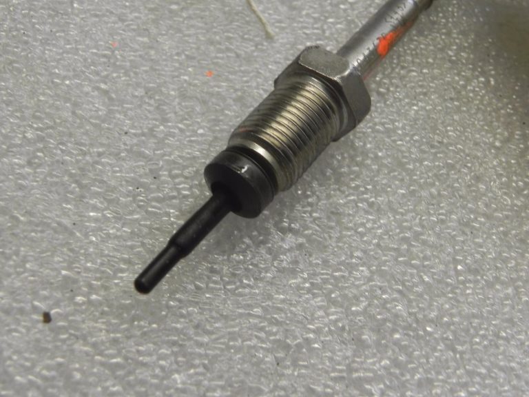 8Tkm Izcelsme. Renault Dacia Nissan Opel Mercedes Izplūdes gāzu temperatūras sensors 226408367R