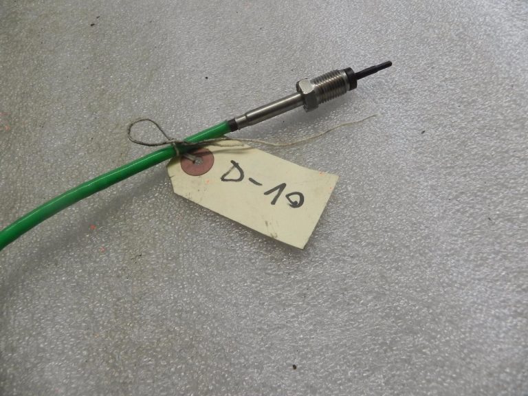 8Tkm Izcelsme. Renault Dacia Nissan Opel Mercedes Izplūdes gāzu temperatūras sensors 226408367R