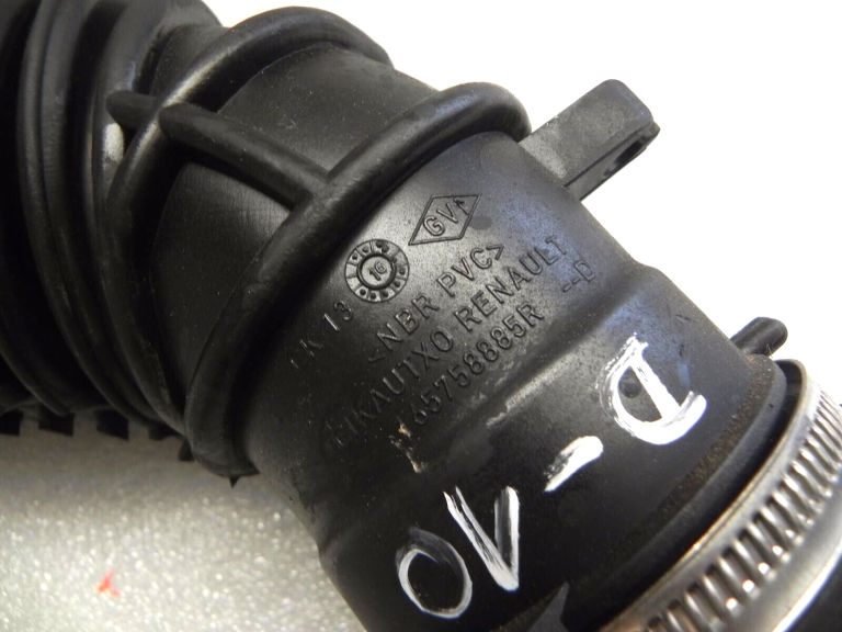 Kā jauns! 8Tkm ORIGINĀLĀ Renault Dacia turbo šļūtene 165758885R