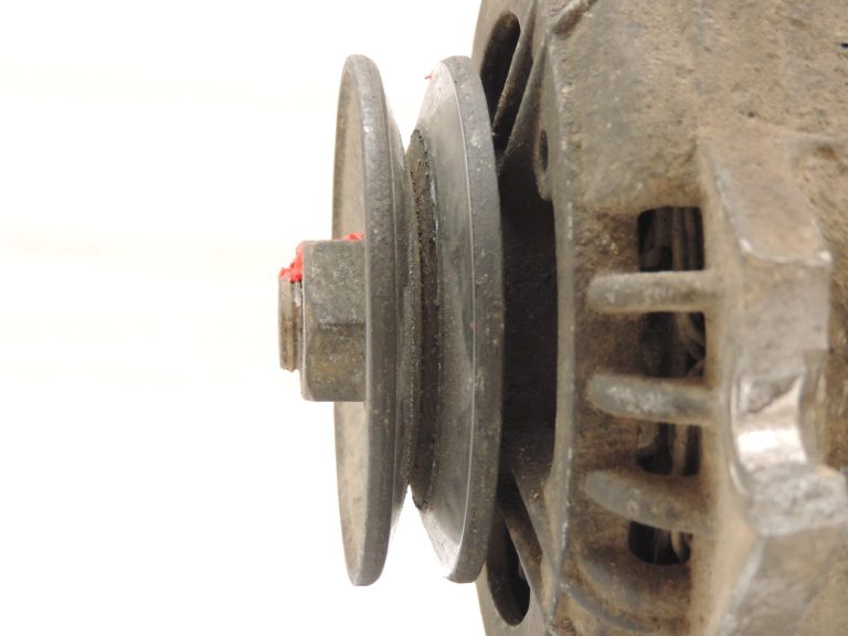 Lada Niva VAZ 21213 21214 1.7i КЗАТЭ KZATE ģenerators 14V 80A 21214-3701010