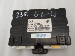 Mazda 5 2.0CDTi Vadības bloks BCM CE2967560A Vadības bloks BCM J