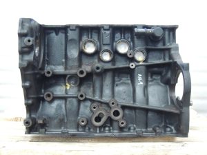 Hyundai IX35 2.0CRDi 4WD motora bloks D4HA motora bloks 211002F050