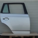 BMW X-3 E83 X3 Aizmugurējā labā durvju kārba 354/7 Titanium Silver Aizmugurējā labā durvju kārba