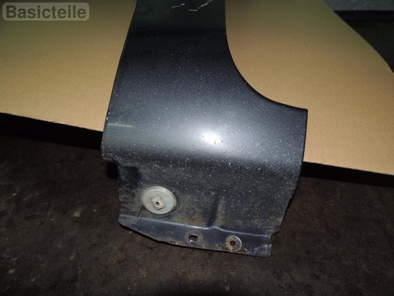 Mazda 3 BK priekšējais kreisais spārns 28B kreisais spārns kreisā krāsā