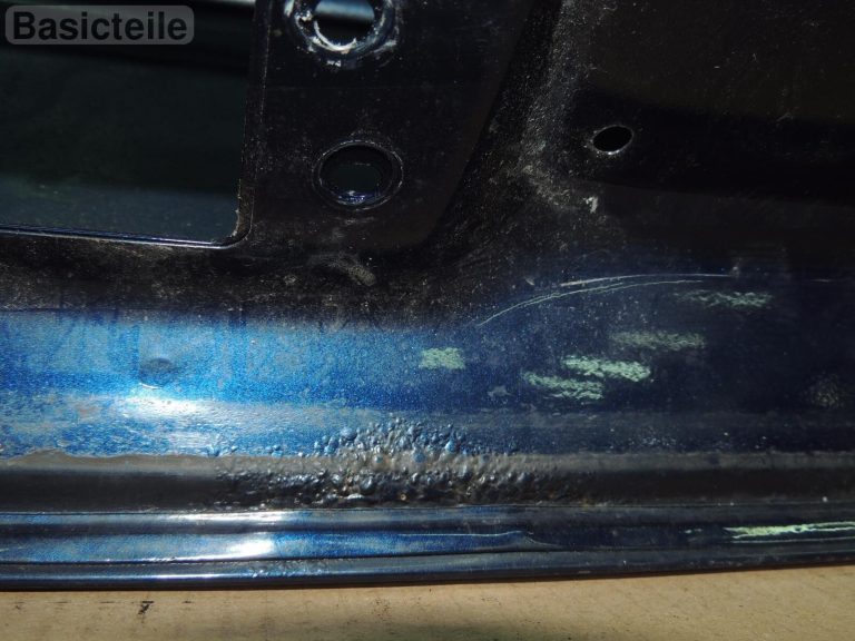 Toyota Corolla Verso III 04-09 aizmugurējās durvis ar stikla bagāžnieka vāku, krāsa 8P4
