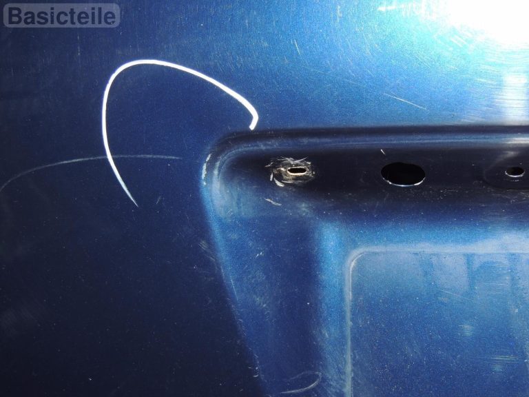 Toyota Corolla Verso III 04-09 aizmugurējās durvis ar stikla bagāžnieka vāku, krāsa 8P4