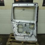 KIA Carnival II 2007 Durvis aizmugurējās kreisās 6C CLEAR SILVER Durvis aizmugurējās kreisās