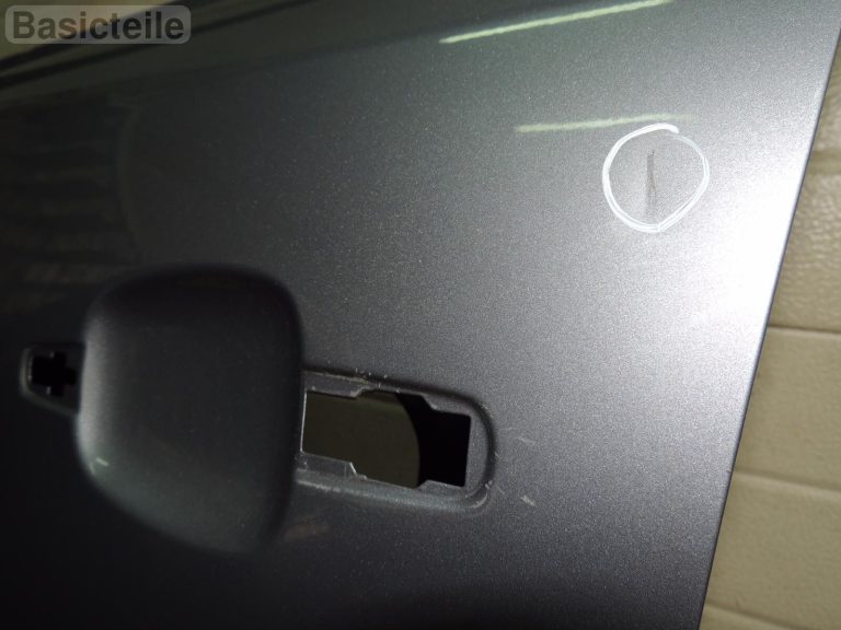 Opel Zafira B durvju priekšējā kreisā krāsa gaiši sudraba 163 / 4AU, GBJ Durvju priekšējā kreisā puse
