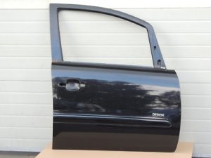 Opel Zafira B durvju priekšējās labās puses krāsa safīra melna 20R / 2HU, GBG