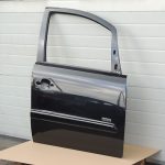 Opel Zafira B durvju priekšējās labās puses krāsa safīra melna 20R / 2HU, GBG