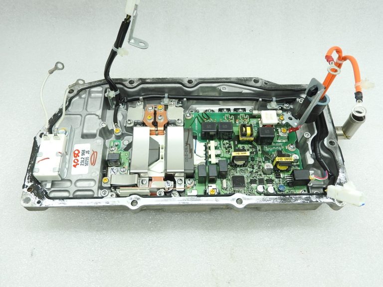 Daļas invertora Toyota Lexus vadības blokam G92A048061