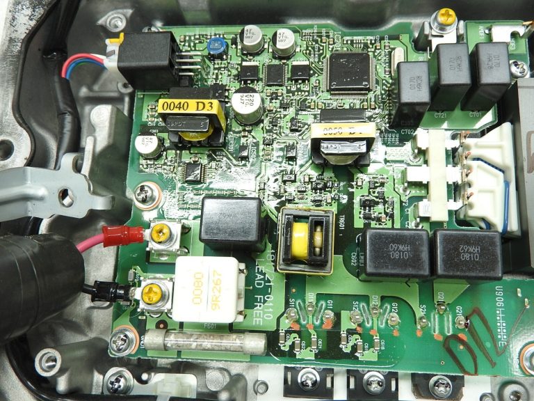 Daļas invertora Toyota Lexus vadības blokam G92A048061