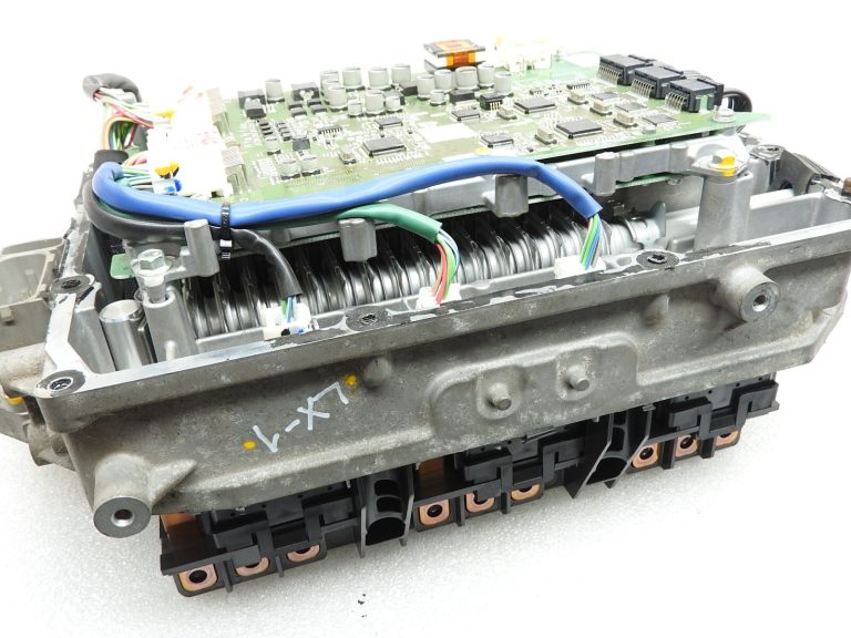 Invertora Toyota Lexus vadības bloka daļas 8988248030