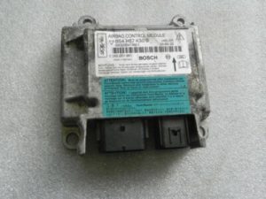 Mazda 3 BK Gaisa spilvenu vadības bloks Gaisa spilvenu vadības bloks Bosch 0285001961 BS4H57K30B