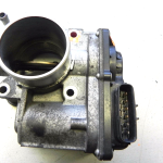 Mazda 2.0 dīzeļdegvielas droseļvārpstas korpuss RF7J136B0B Droseļvārpstas korpuss