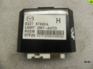 Mazda CX-7 vadības bloka modulis Apgaismojuma vadība E22767890A
