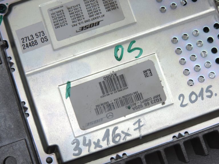 Mazda CX-7 CX7 vadības bloks Audio pastiprinātājs Skaņas pastiprinātājs BOSE EG23-66-920A