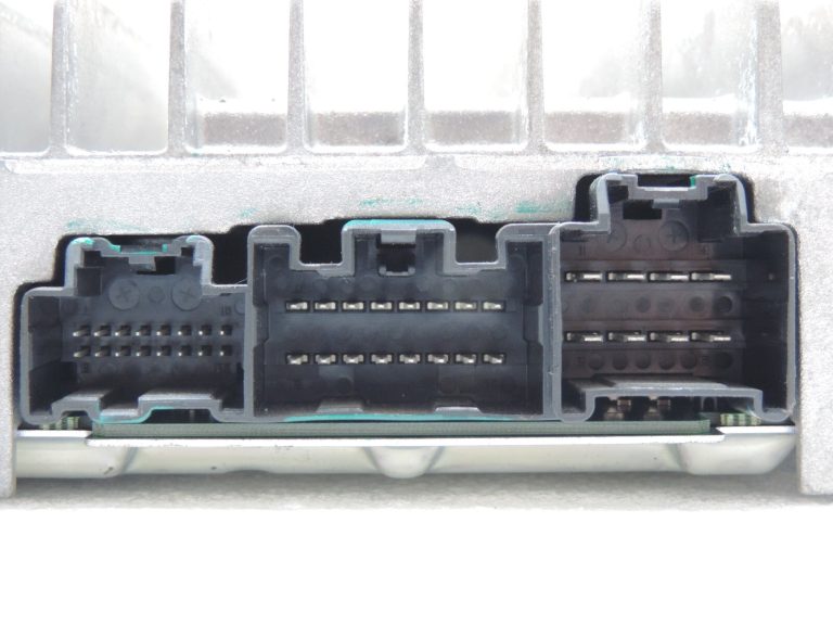 Mazda CX-7 CX7 vadības bloks Audio pastiprinātājs Skaņas pastiprinātājs BOSE EG23-66-920A