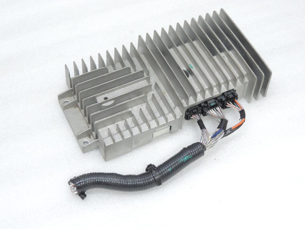 Mazda CX-7 CX7 vadības bloks Audio pastiprinātājs Skaņas pastiprinātājs BOSE EG23-66-920A