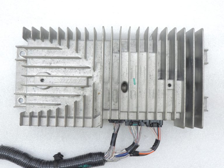 Mazda CX-7 CX7 vadības bloks Audio pastiprinātājs Skaņas pastiprinātājs BOSE EG23-66-920A