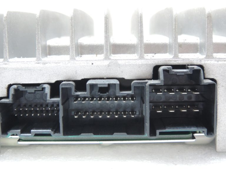 Mazda CX-7 CX7 vadības bloks Audio pastiprinātājs Skaņas pastiprinātājs BOSE EG23-66-920A