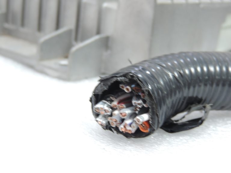 Mazda CX-7 CX7 vadības bloks Audio pastiprinātājs Skaņas pastiprinātājs BOSE EG23-66-920A