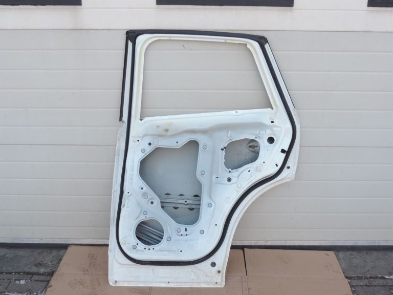 Mazda CX-5 I Aizmugurējās labās puses durvis – Krāsa – 34K – Crystal White Pearl