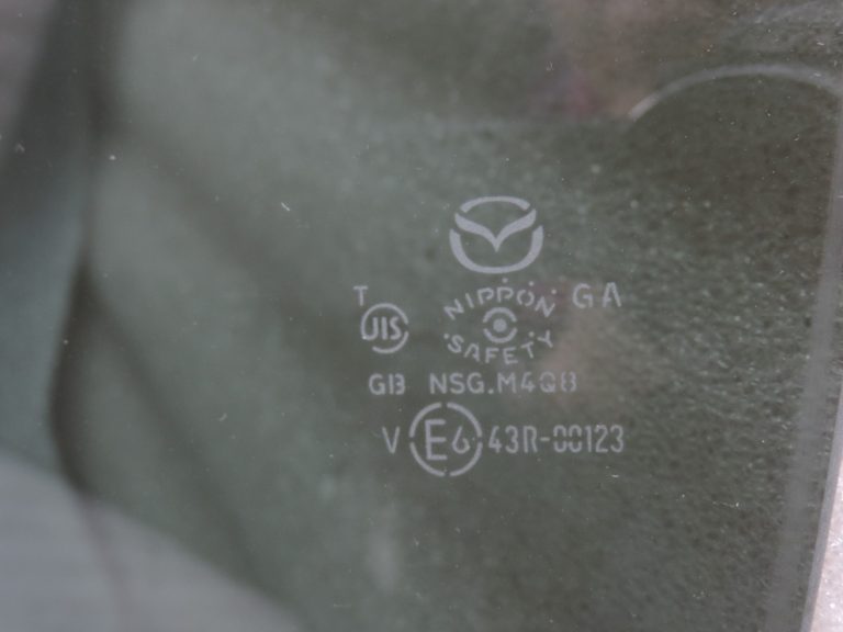 Oriģināls Mazda 6 GJ/GL aizmugurējais logs Sānu logs Aizmugurējais kreisais tonētais logs