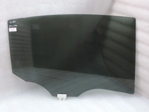 Oriģināls Mazda 6 GJ/GL aizmugurējais sānu logs aizmugurējais labās puses tonēts logs