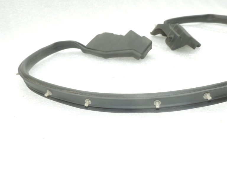 Oriģināls Mazda 6 GJ motora pārsega blīvējums zem vējstikla GHP956760