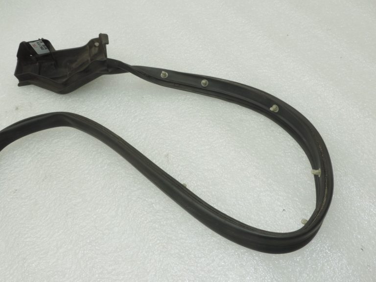 Oriģināls Mazda 6 GJ motora pārsega blīvējums zem vējstikla GHP956760
