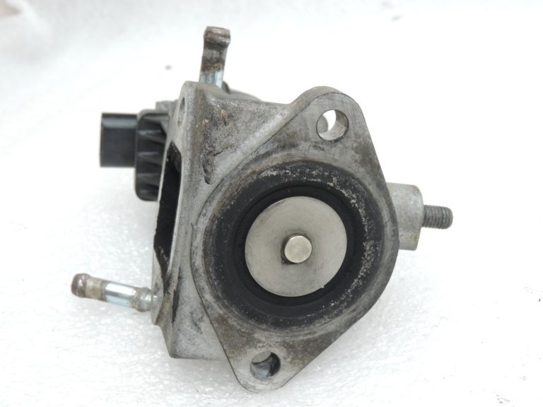 Oriģinālais Mazda 6 GJ / CX-5 2.2 SKYACTIV-D EGR dzesētāja vārsts SH01203A0B