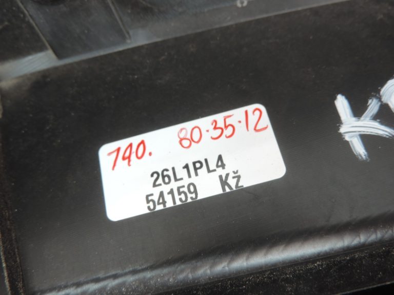 Oriģināls Mazda 6 GJ vējstikla pārsegs Grila apakšējā kreisā daļa GHP9507S0A