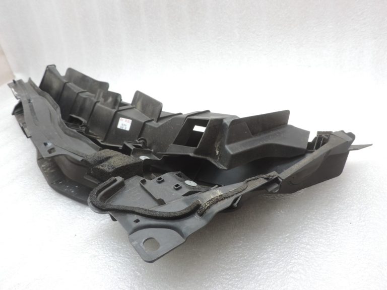 Oriģināls Mazda 6 GJ vējstikla pārsegs Grill Lower RIGHT GHP9507R0A