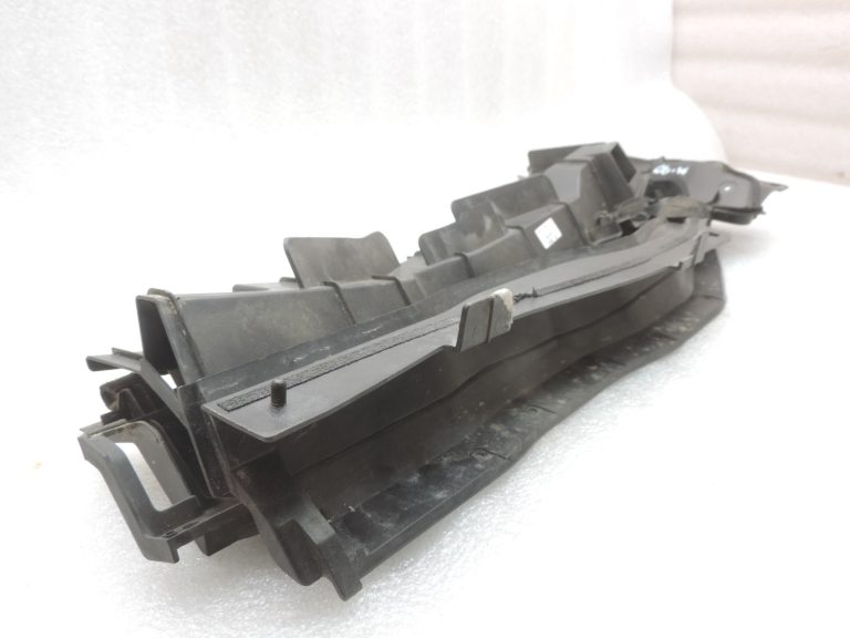 Oriģināls Mazda 6 GJ vējstikla pārsegs Grill Lower RIGHT GHP9507R0A
